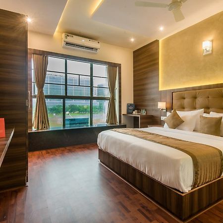 Hotel Bkc Inn - Near Trade Center, Visa Consulate มุมไบ ภายนอก รูปภาพ