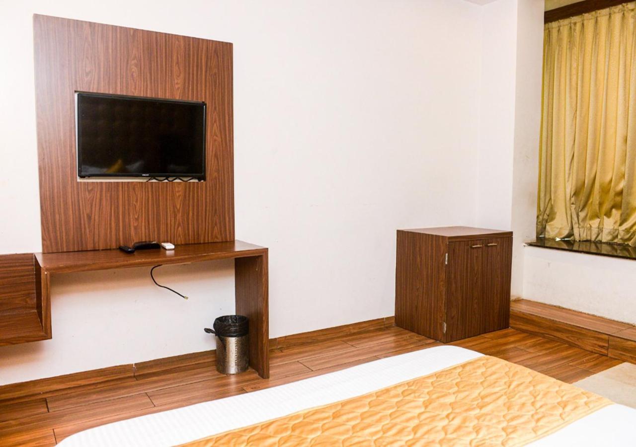 Hotel Bkc Inn - Near Trade Center, Visa Consulate มุมไบ ภายนอก รูปภาพ