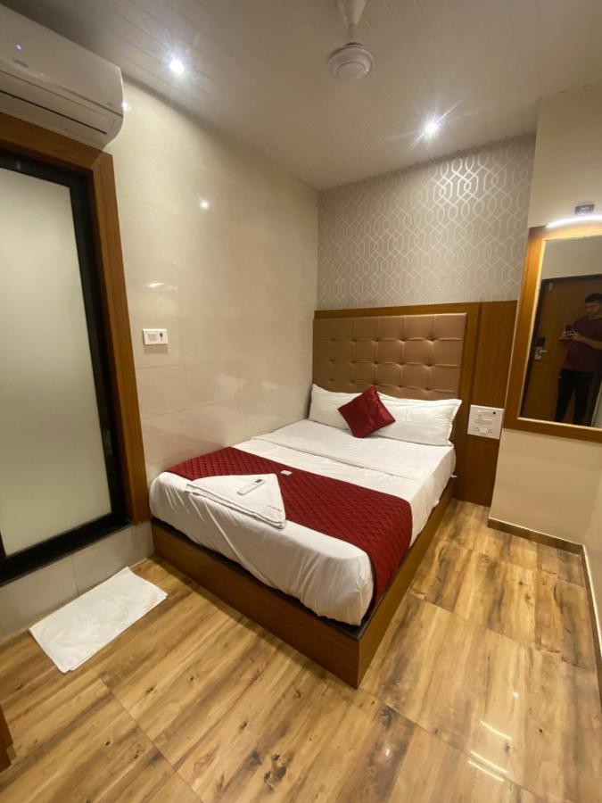 Hotel Bkc Inn - Near Trade Center, Visa Consulate มุมไบ ภายนอก รูปภาพ