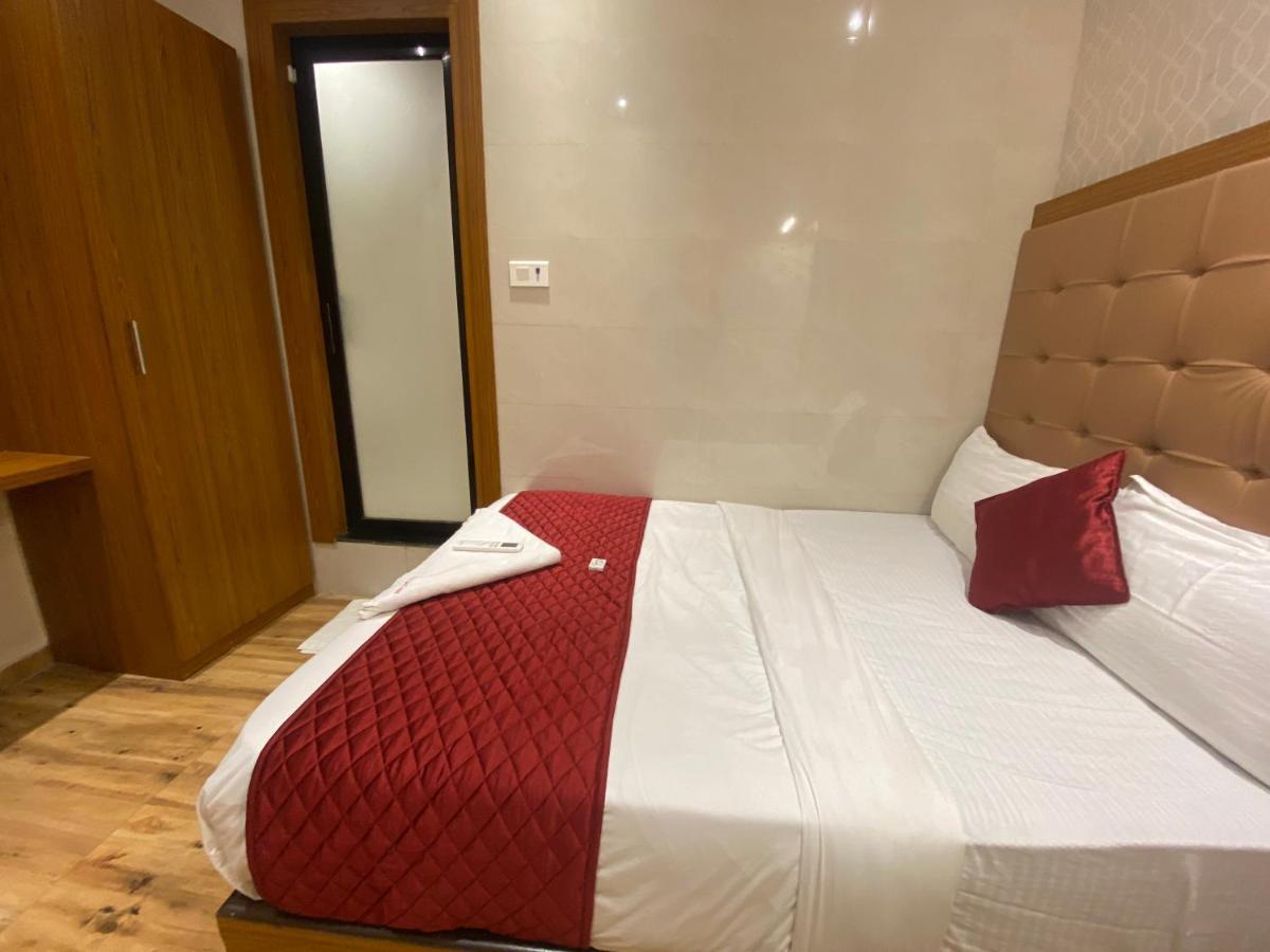 Hotel Bkc Inn - Near Trade Center, Visa Consulate มุมไบ ภายนอก รูปภาพ