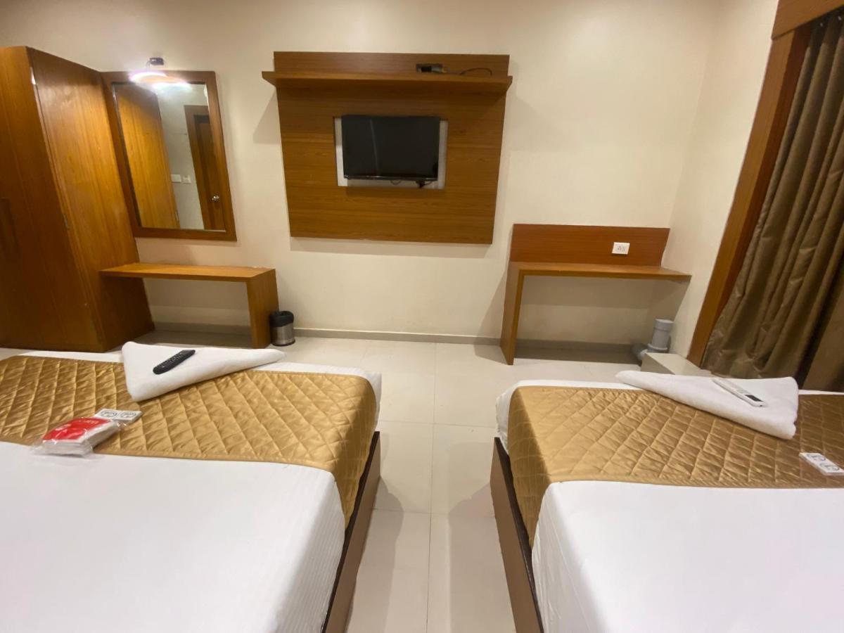 Hotel Bkc Inn - Near Trade Center, Visa Consulate มุมไบ ภายนอก รูปภาพ