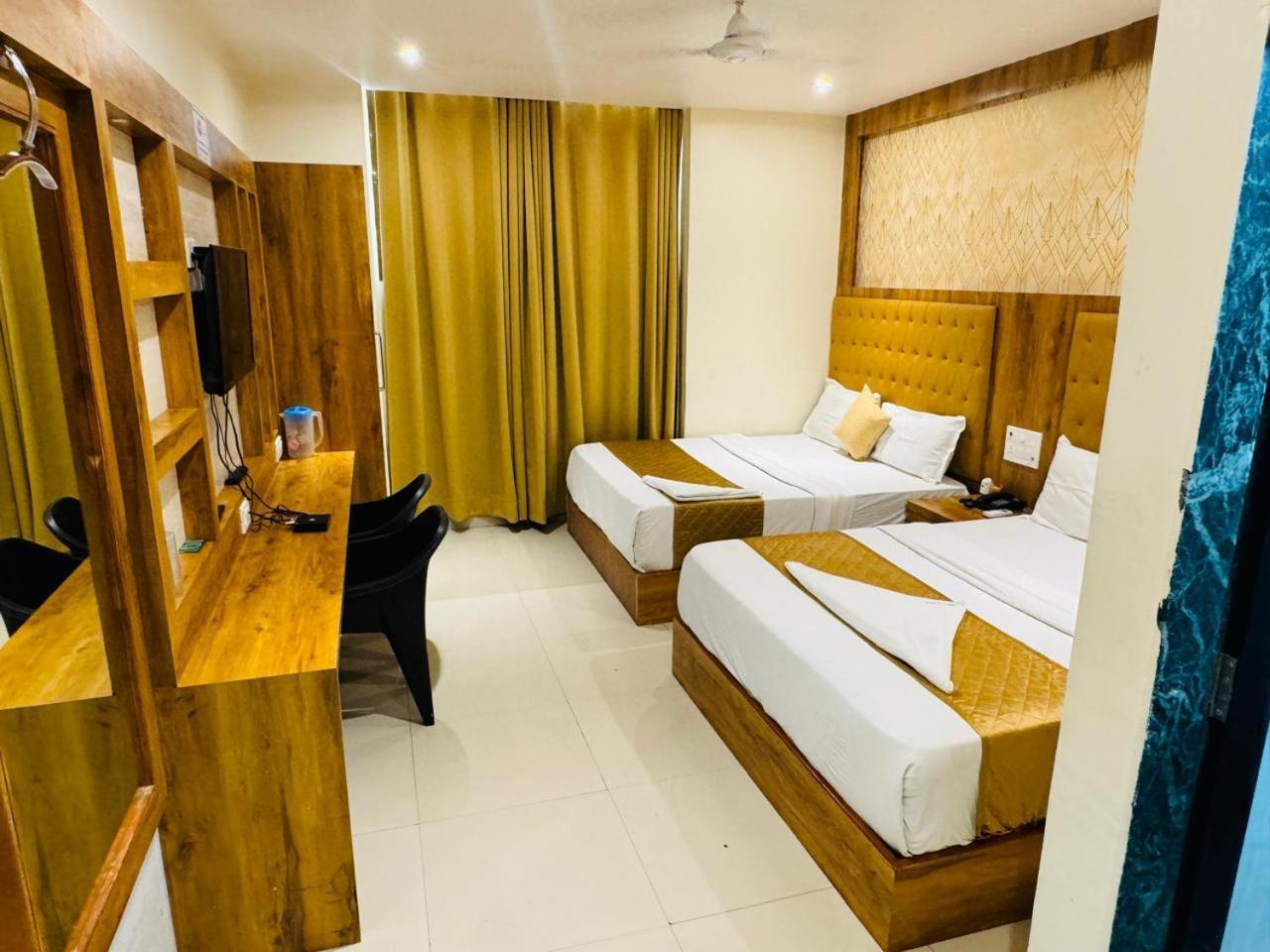 Hotel Bkc Inn - Near Trade Center, Visa Consulate มุมไบ ภายนอก รูปภาพ