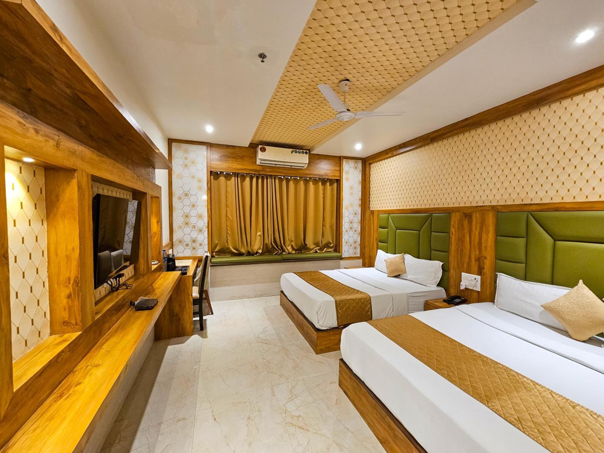 Hotel Bkc Inn - Near Trade Center, Visa Consulate มุมไบ ภายนอก รูปภาพ